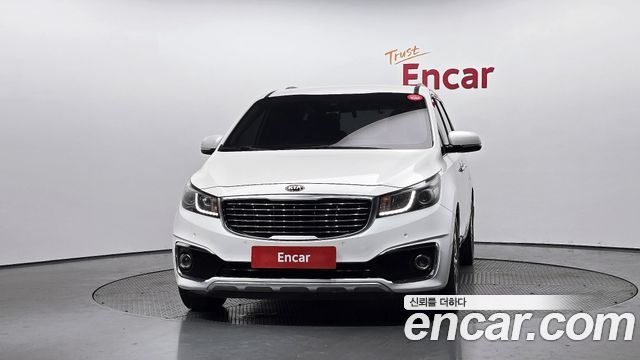 Kia Carnival 7-seater Limousine VIP — пробег 206 233 км — фото 3 из 5