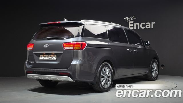 Kia Carnival из Кореи Encar
