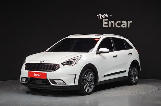 Kia Niro Noblesse — пробег 156 580 км — фото 1 из 5