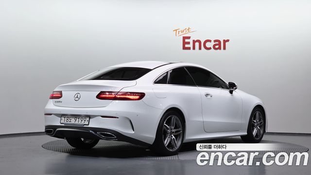 Mercedes-Benz E-Class из Кореи Encar
