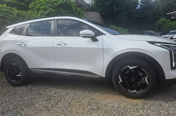 Kia Sportage HEV 1.6 4WD Signature — пробег 37 000 км — фото 3 из 5