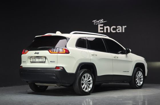 Jeep Cherokee 2.4 Longitude High AWD — пробег 141 085 км — фото 2 из 5