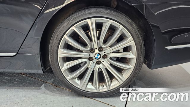 BMW 7-Series 750Li xDrive — пробег 82 590 км — фото 5 из 5