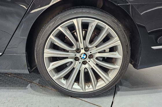 BMW 7-Series 750Li xDrive — пробег 82 590 км — фото 5 из 5