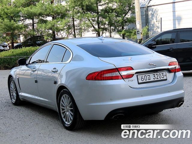 Jaguar XF 2.0 Luxury X250 — пробег 139 106 км — фото 3 из 5