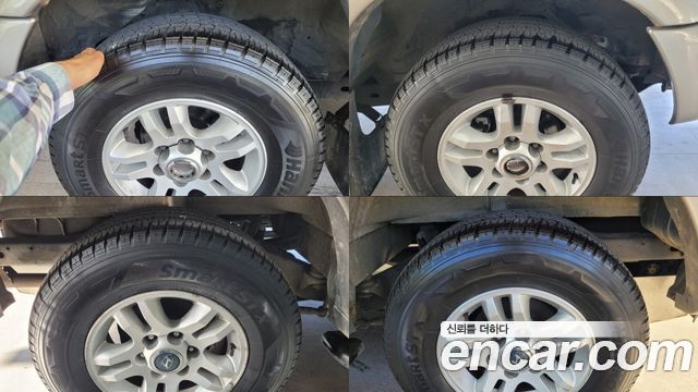 Hyundai Galloper 9-Seater V6 LPG — пробег 233 850 км — фото 5 из 5
