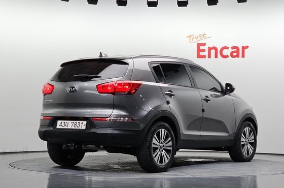 Kia Sportage Diesel 2WD Trendy — пробег 209 716 км — фото 2 из 5