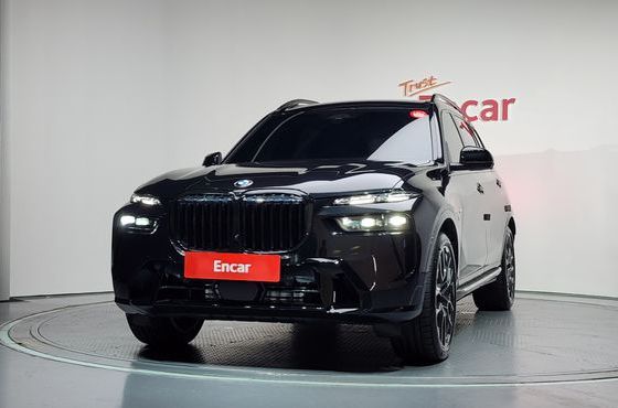 BMW X7 xDrive 40i M Sport 6STR — пробег 17 674 км — фото 3 из 5