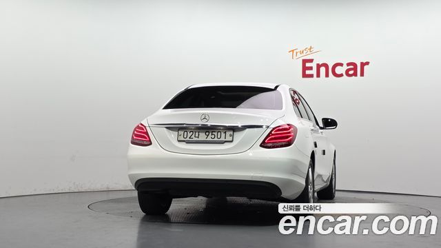 Mercedes-Benz C-Class из Кореи Encar