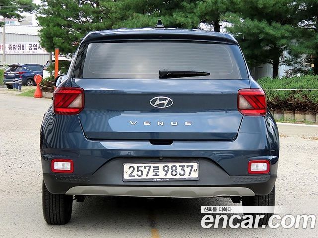 Hyundai Venue из Кореи Encar