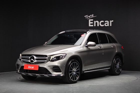 Mercedes-Benz GLC-Class GLC300 4MATIC AMG Line — пробег 31 320 км — фото 1 из 5