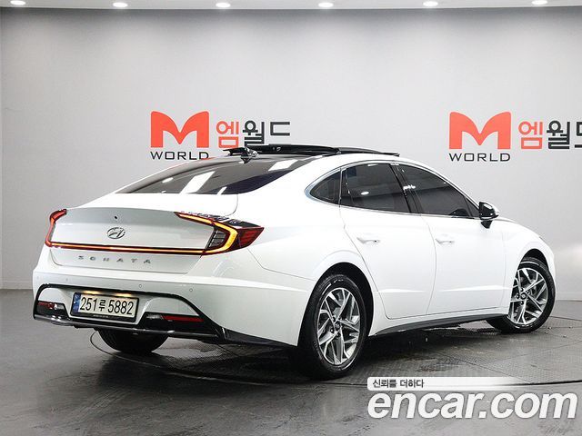 Hyundai Sonata 2.0 Premium — пробег 105 261 км — фото 3 из 5