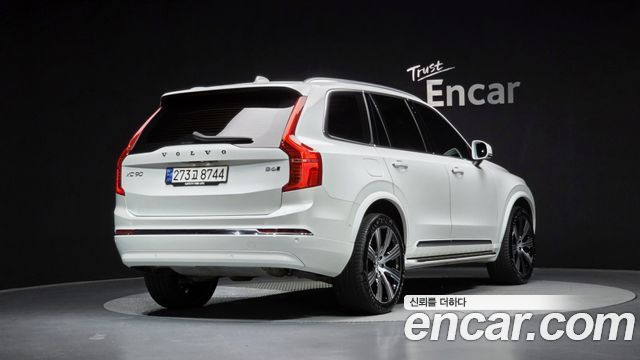 Volvo XC90 B6 Ultimate Bright — пробег 21 671 км — фото 2 из 5