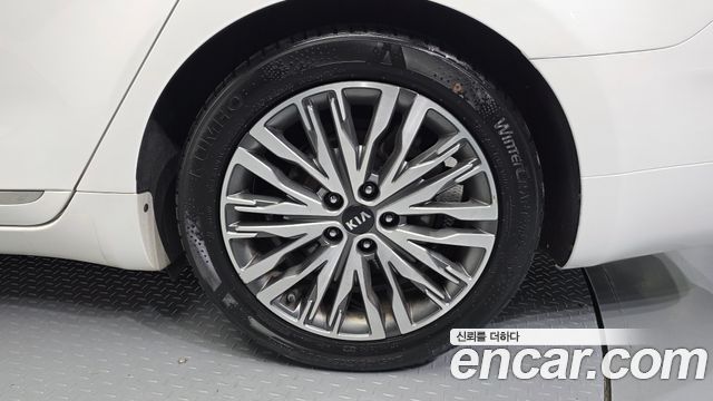Kia K7 из Кореи Encar