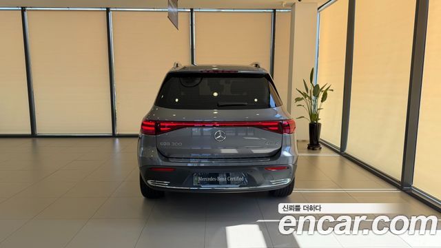 Mercedes-Benz EQB из Кореи Encar