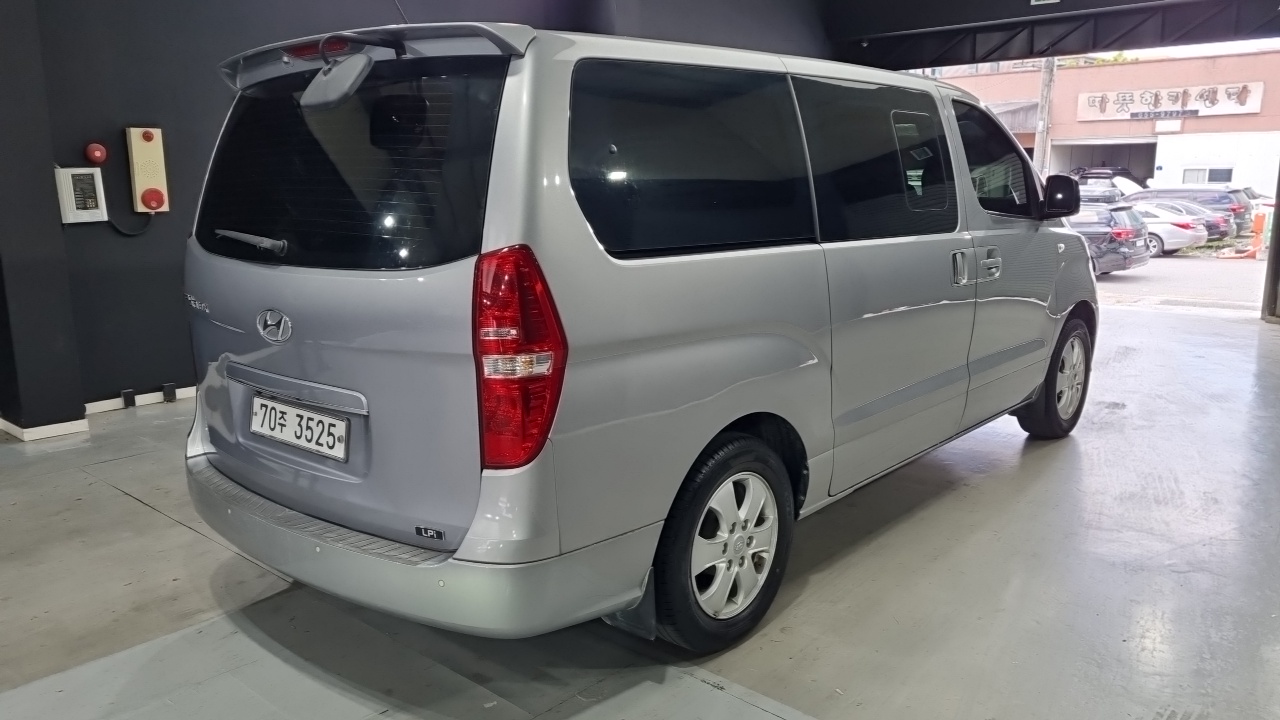 Hyundai Starex из Кореи Encar