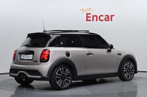 Mini Cooper Classic Third Generation — пробег 17 659 км — фото 2 из 5