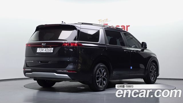 Kia Carnival 11-Seater Prestige — пробег 203 900 км — фото 2 из 5