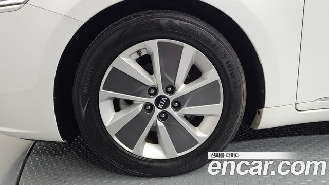 Kia K7 Noblesse — пробег 82 530 км — фото 5 из 5