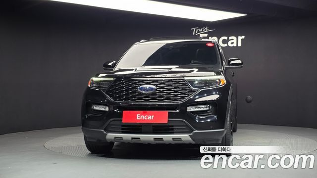 Ford Explorer 3.0 Platinum 4WD — пробег 69 625 км — фото 3 из 5