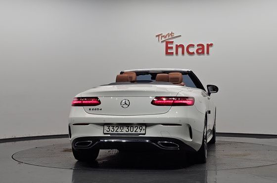 Mercedes-Benz E-Class E220d Cabriolet — пробег 26 619 км — фото 4 из 5
