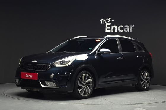 Kia Niro Noblesse — пробег 176 628 км — фото 1 из 5