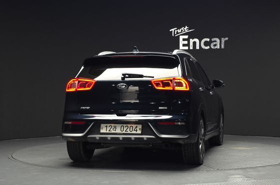 Kia Niro Noblesse — пробег 176 628 км — фото 4 из 5
