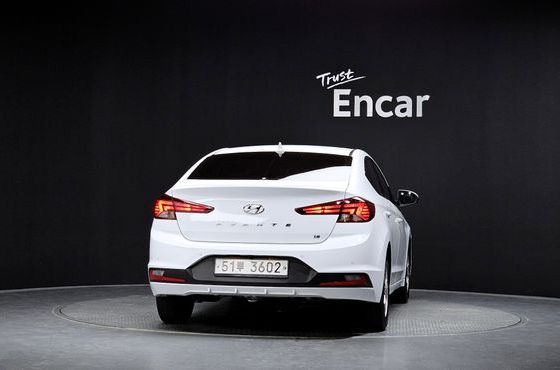 Hyundai AVANTE 1.6 Smart — пробег 99 964 км — фото 4 из 5