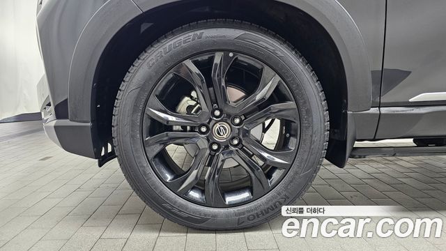 Ssangyong Rexton Diesel 2.2 4WD The Black — пробег 22 339 км — фото 5 из 5