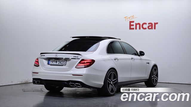 Mercedes-Benz E-Class из Кореи Encar