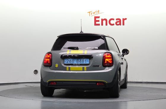 Mini Cooper SE Electric 3rd — пробег 38 604 км — фото 4 из 5