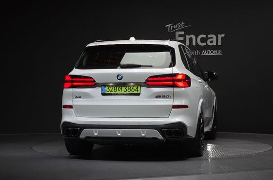 BMW X5 M60i — пробег 4 152 км — фото 4 из 5