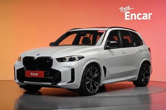 BMW X5 M60i — пробег 4 152 км — фото 1 из 5