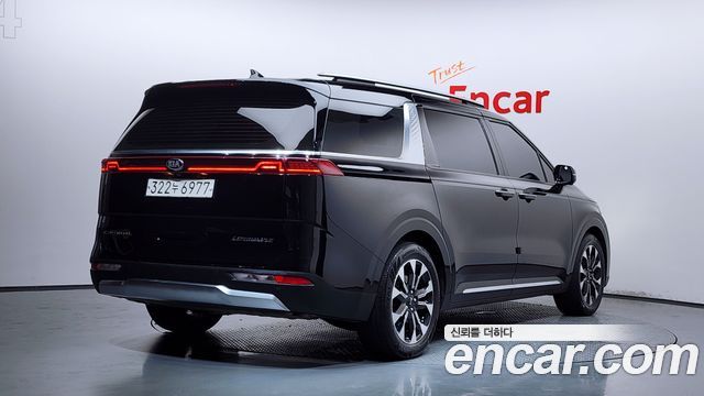 Kia Carnival 7-Seater Signature — пробег 82 656 км — фото 2 из 5