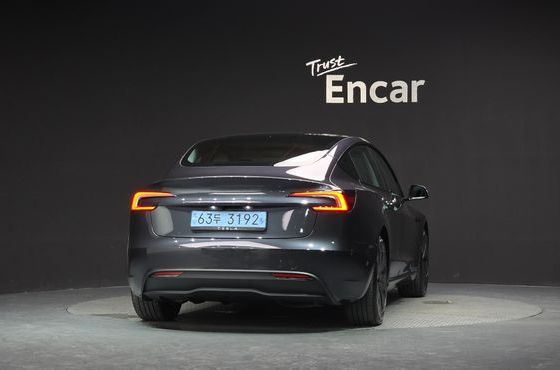 Tesla Model 3 Premium Long Range RWD — пробег 1 325 км — фото 4 из 5