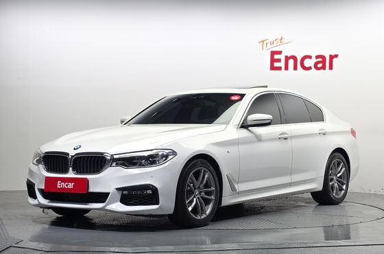 BMW 5-Series 520d M Sport Package Plus — пробег 144 117 км — фото 1 из 5