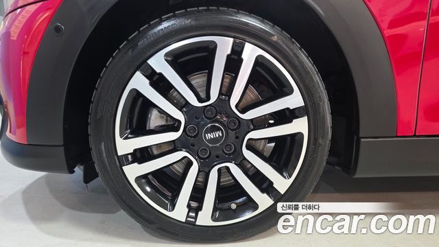Mini Cooper Classic Third Generation — пробег 8 527 км — фото 5 из 5