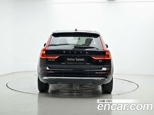 Volvo XC60 B6 Ultimate Bright — пробег 50 950 км — фото 4 из 5