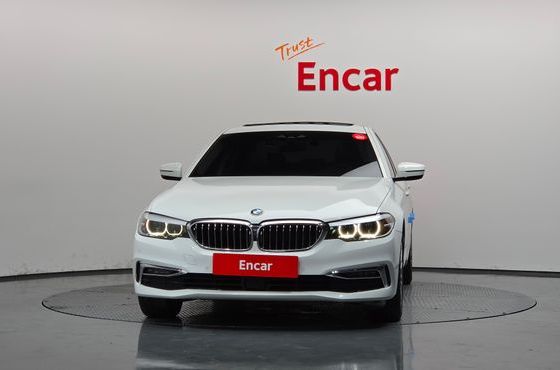 BMW 5-Series 520i Luxury — пробег 86 900 км — фото 3 из 5