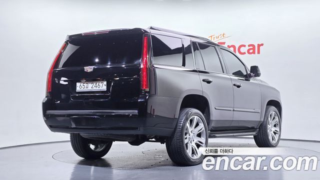 Cadillac Escalade 6.2 4th — пробег 133 915 км — фото 2 из 5