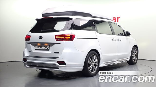 Kia Carnival из Кореи Encar