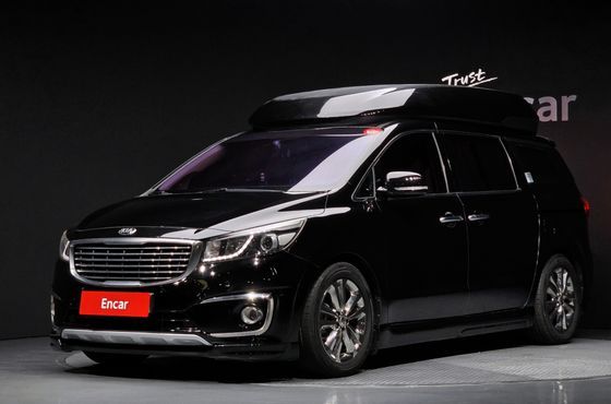 Kia Carnival 9-seater Hi-Limousine Prestige — пробег 115 348 км — фото 1 из 5