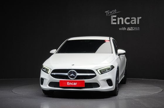Mercedes-Benz A-Class A220 Hatchback — пробег 43 508 км — фото 3 из 5