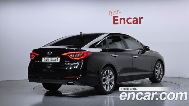 Hyundai Sonata 2.0 Premium — пробег 114 877 км — фото 2 из 5