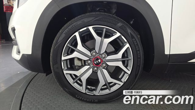 Kia Seltos из Кореи Encar