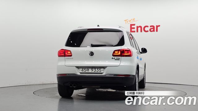 Volkswagen Tiguan 2.0 TDI Comfort 5N — пробег 123 889 км — фото 4 из 5