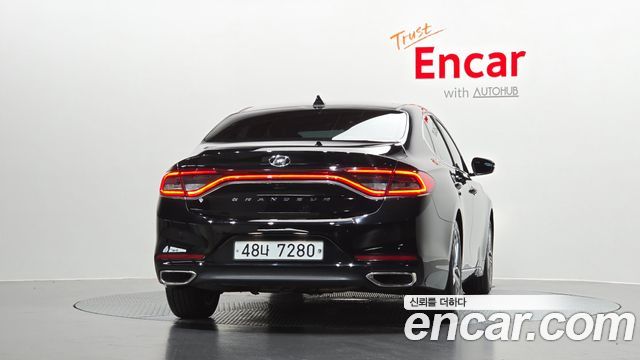 Hyundai Grandeur из Кореи Encar
