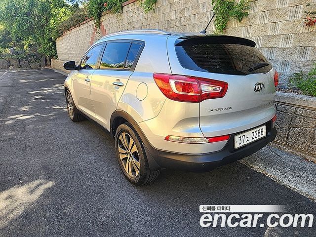 Kia Sportage Diesel 2WD TLX High-Deluxe — пробег 100 471 км — фото 4 из 5