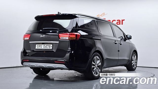 Kia Carnival из Кореи Encar
