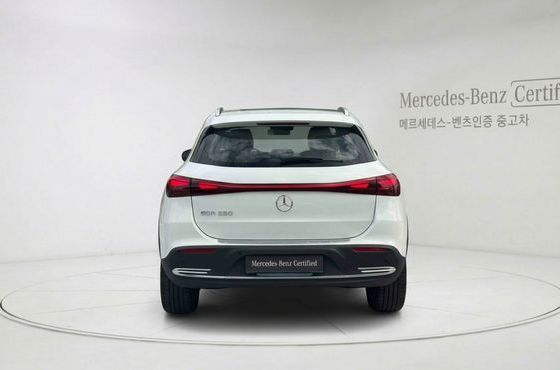 Mercedes-Benz EQA EQA250 Progressive — пробег 5 954 км — фото 4 из 5